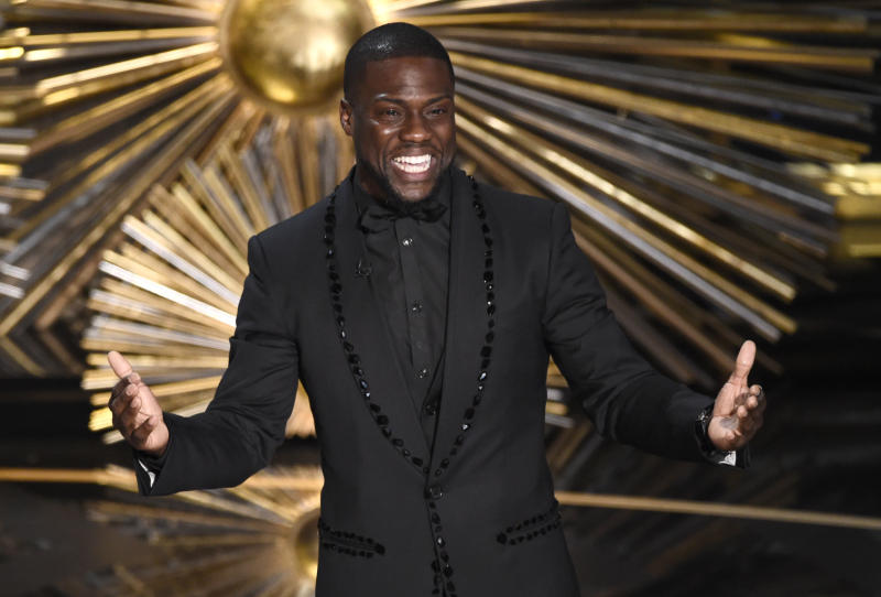 Kevin Hart quits Oscars host after outcry over old tweets