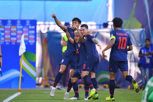 Thailand back in the Asian Cup hunt with win over Bahrain