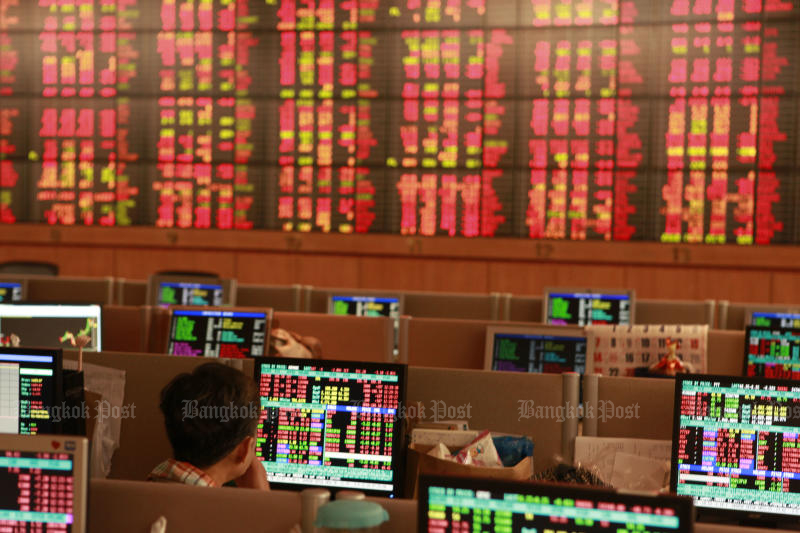 SET ends flat, Malaysia stocks lead losses in Asean