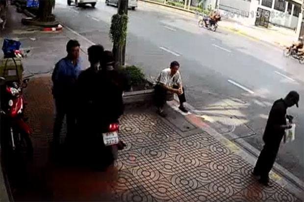 Motorcyclist on footpath deliberately knocks man down