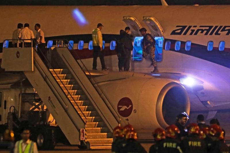 Would-be Bangladesh hijacker was carrying fake gun: official