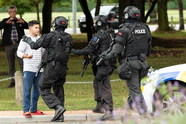 NZ police detain 4 people after massacre at 2 mosques