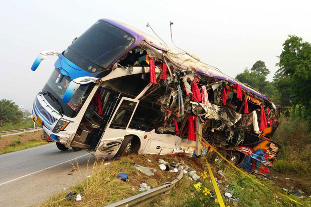 Schoolgirl killed, 25 injured in double-decker crash