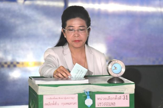 Pheu Thai leads, but PPRP strong second