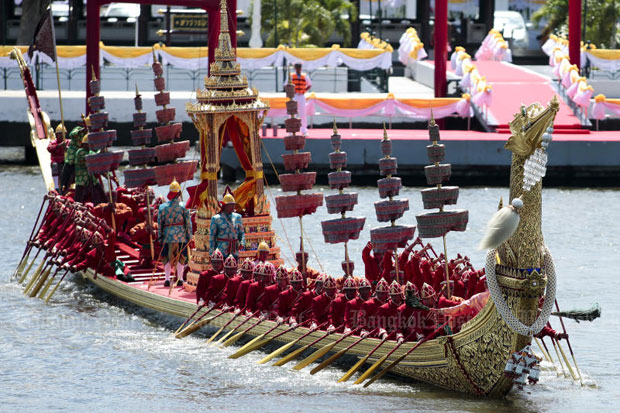 Dress rehearsal of royal barge ceremony for coronation