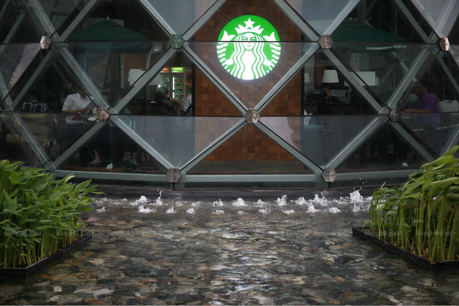 Starbucks to license Thai operations