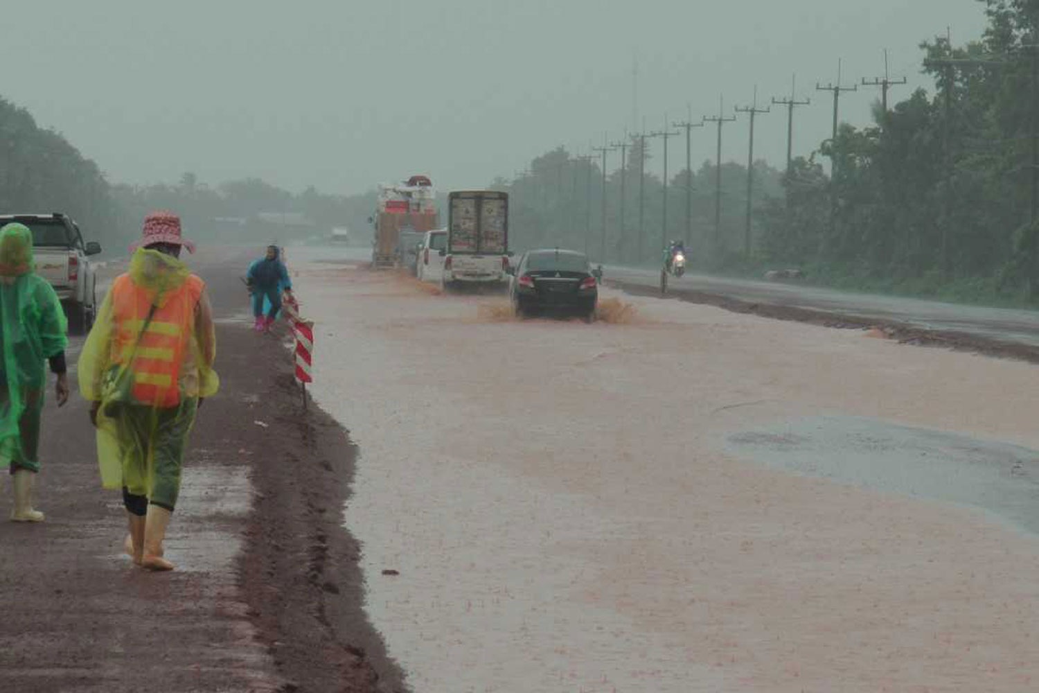 Tropical storm to bring nationwide storms