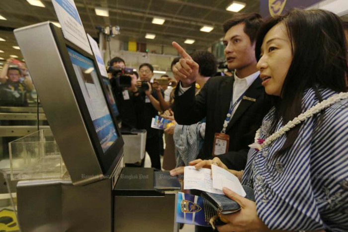 Bangkok Post - Govt waives visa fees, not visas, for Chinese, Indian ...