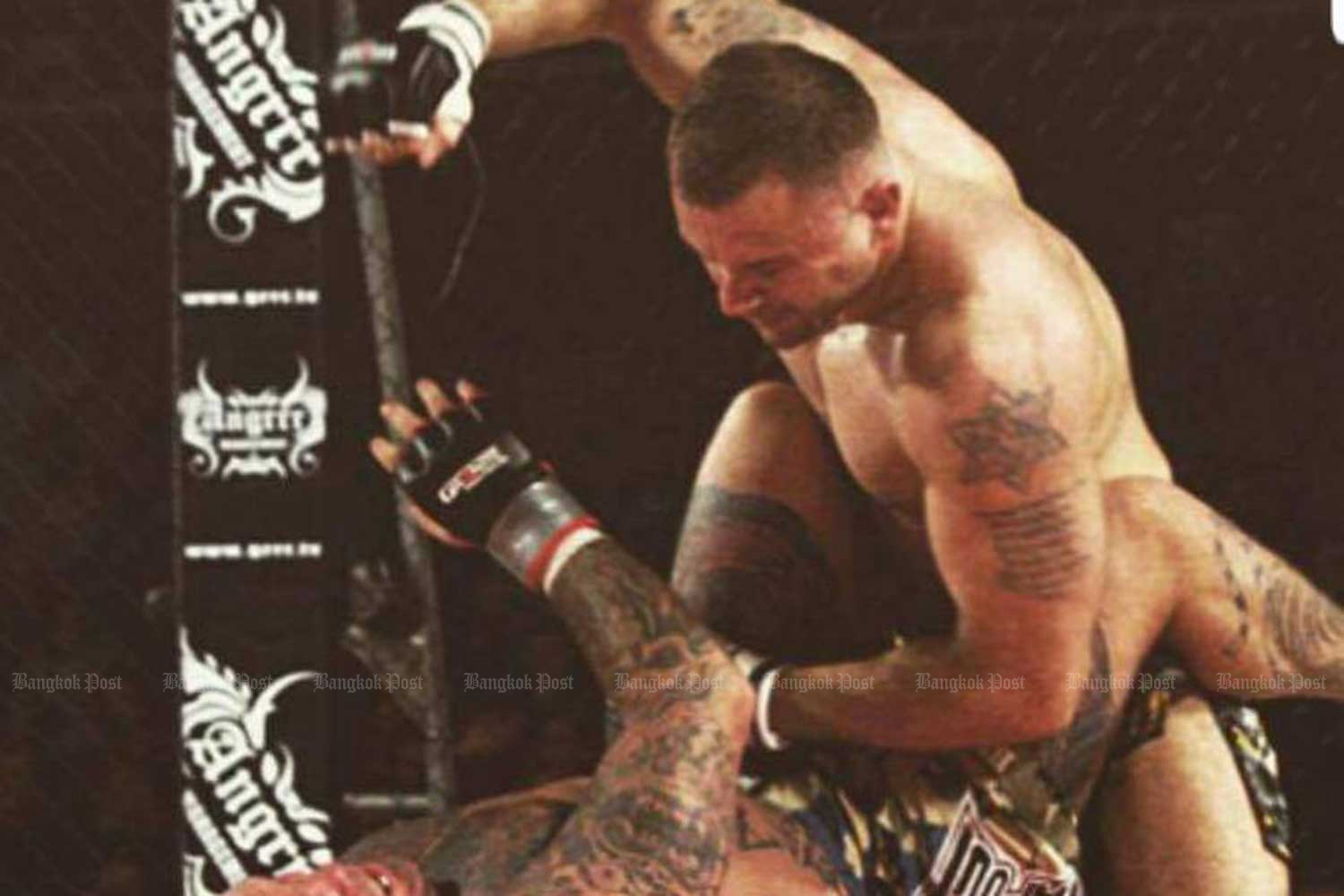 British MMA fighter Glen Bailey, 43, wanted on an arrest warrant for attempted murder in England, has been arrested in Pattaya, Chon Buri. (Photo supplied)