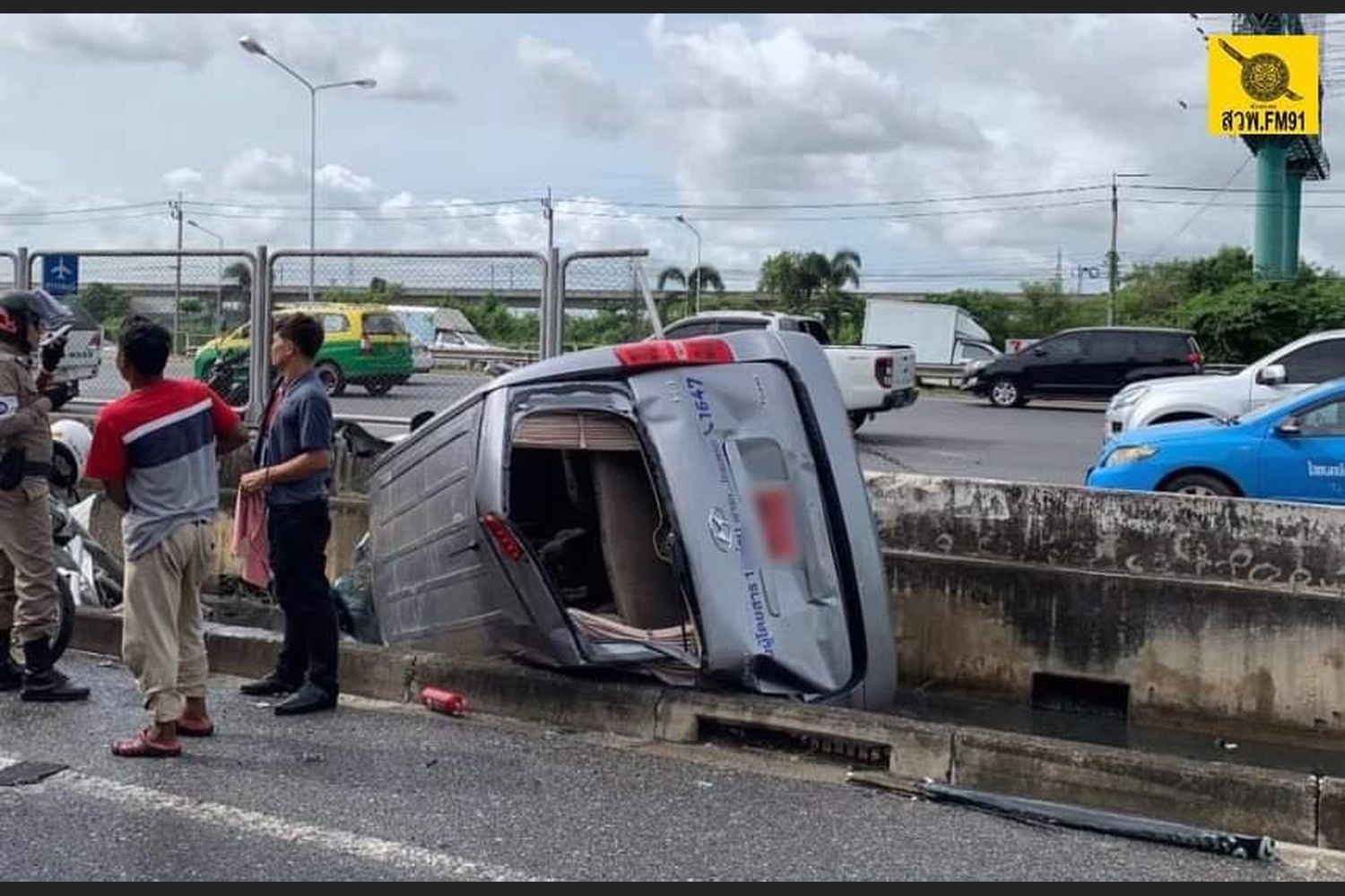 Prawit's brother in car accident