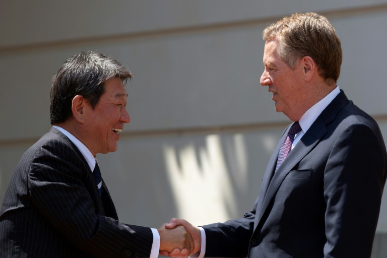 Japan's Economy Minister Toshimitsu Motegi (L) and US Trade Representative Robert Lighthizer have made progress in bilateral negotiations, reports say Japan's Economy Minister Toshimitsu Motegi (L) and US Trade Representative Robert Lighthizer have made progress in bilateral negotiations, reports say