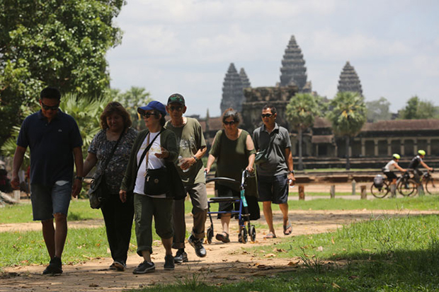 From January to June, income from ticket sales at the Angkor Wat declined by 13% year-on-year, reaching just $74 million. (Khmer Times photo)