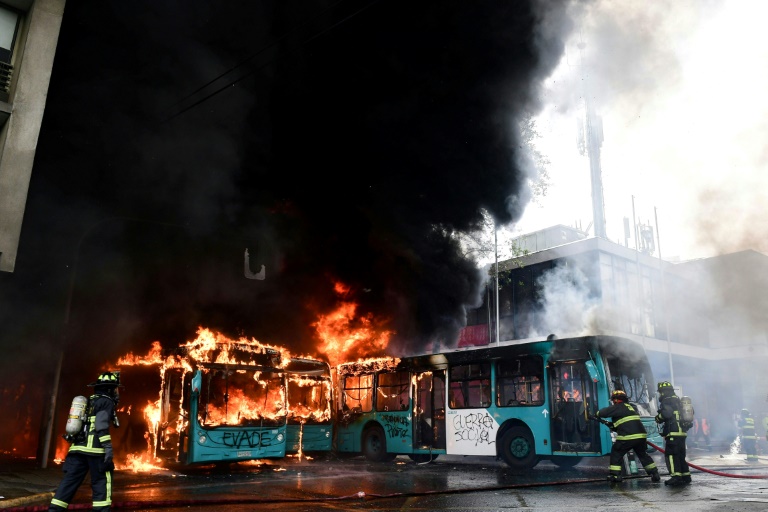 Violent protests erupt in Chile despite state of emergency