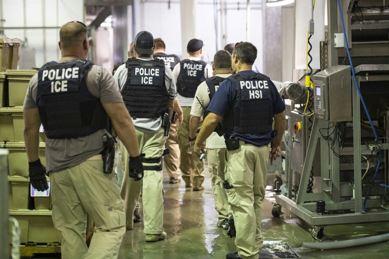 More than 100,000 children in migration-related USA detention
