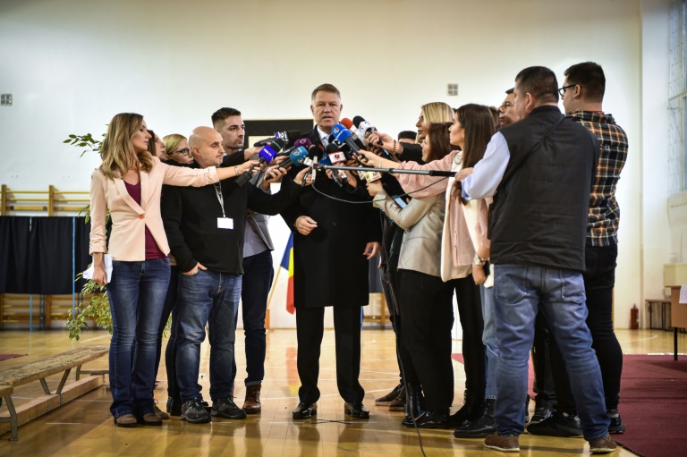 Exit Poll Shows Romania's Iohannis Wins 2nd Term in Runoff