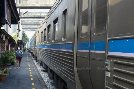 Commuter trains running -3