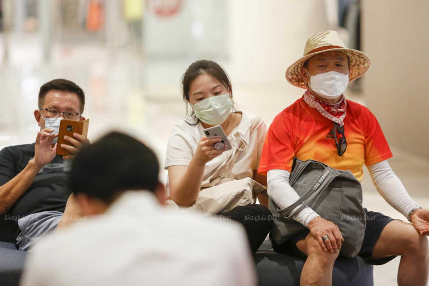 Six more Chinese tourists found infected with coronavirus