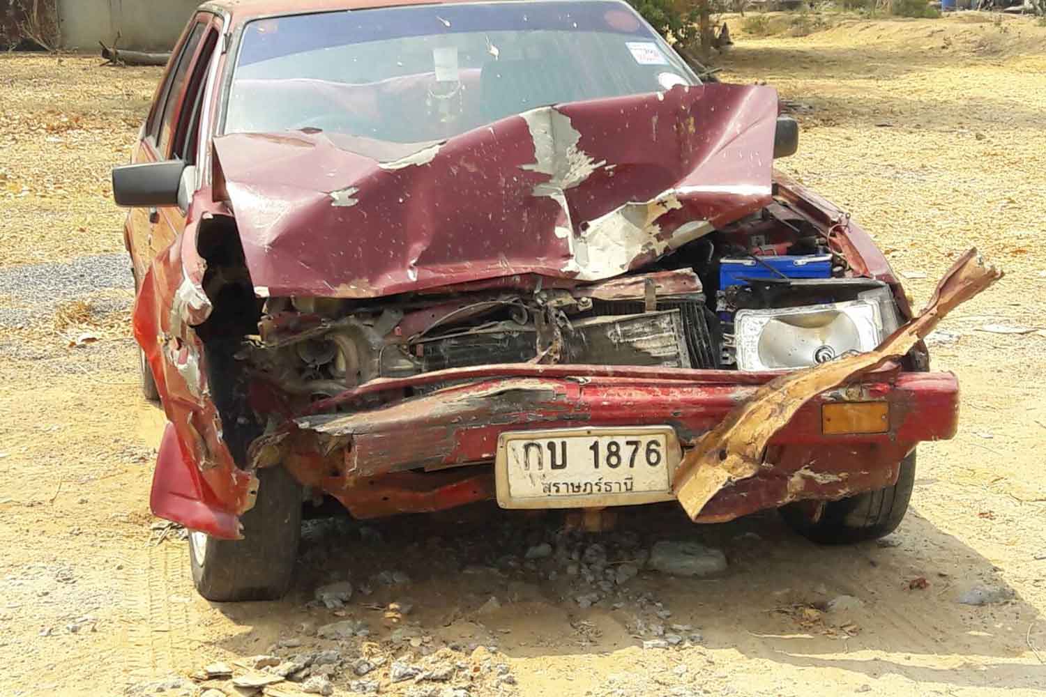 The Nissan Sunny, driven by a monk, after it rear-ended a pickup in Phimai on Sunday. A woman travelling on the back of the pickup was killed. (Photo by Prasit Tangprasert) The Nissan Sunny, driven by a monk, after it rear-ended a pickup in Phimai on Sunday. A woman travelling on the back of the pickup was killed. (Photo by Prasit Tangprasert)