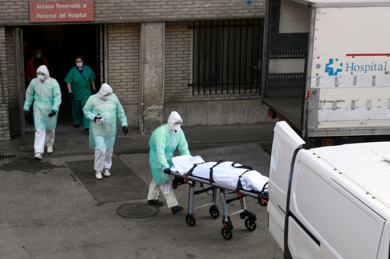 World leaders to hold crisis talks as virus toll tops 21,000