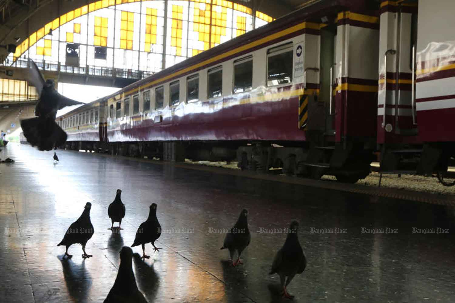 Hua Lamphong railway terminus in Bangkok on April 1. (Photo by Wichan Charoenkiatpakul)