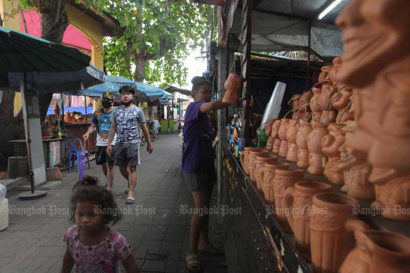 Koh Kret in Nonthaburi province reopens for tourists on May 10, 2020. Tourism is at the heart of the Covid-19 shock. (Photo by Arnun Chonmahatrakool) Koh Kret in Nonthaburi province reopens for tourists on May 10, 2020. Tourism is at the heart of the Covid-19 shock. (Photo by Arnun Chonmahatrakool)