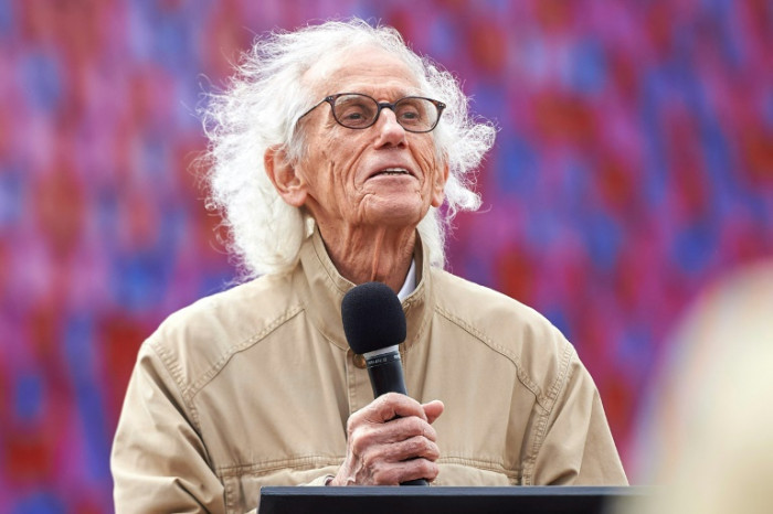 Christo, master of the monumental wrap-up