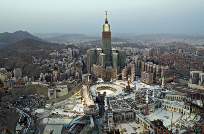 Indonesia pulls out of annual Mecca pilgrimage over virus fears