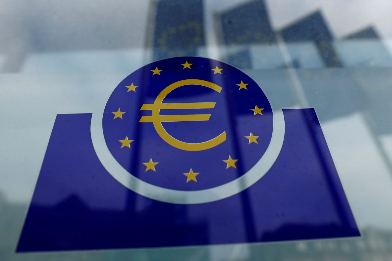 The European Central Bank logo is seen in Frankfurt on Jan 23. (Reuters photo) The European Central Bank logo is seen in Frankfurt on Jan 23. (Reuters photo)