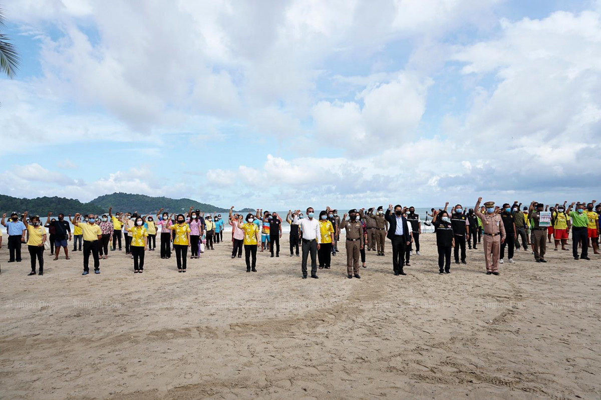 Phuket beaches reopen Bangkok Post Learning - Learn English from News