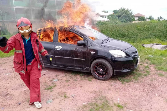 Man found dead in fire-gutted car near Bangkok temple
