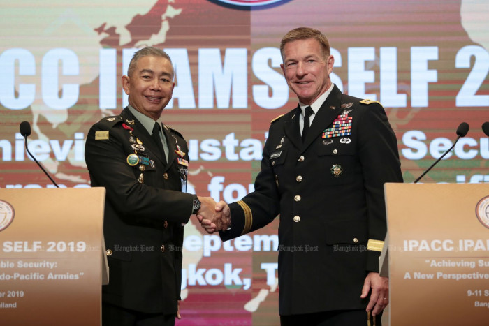 US army chief part of first foreign group to visit