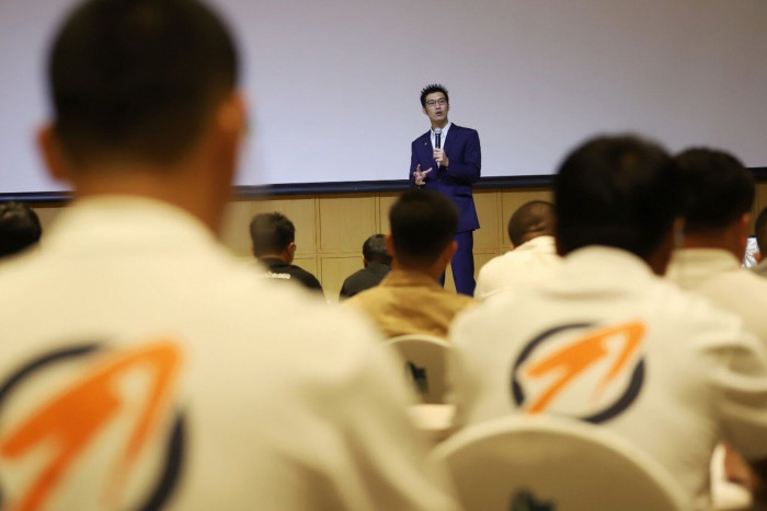 Thanathorn eyes half of local administration seats