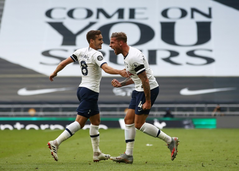 Spurs leave it late to beat Arsenal, Bournemouth boost survival bid