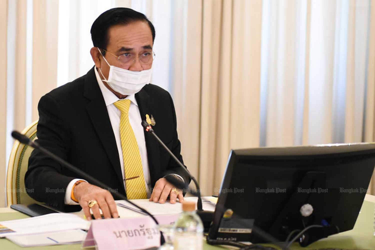 Prime Minister Prayut Chan-o-cha apologises for lax measures to let an Egyptian soldier who tested positive for Covid-19 go around in Rayong. (File photo)