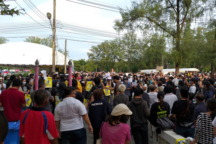 Anti-govt rally held in Phuket