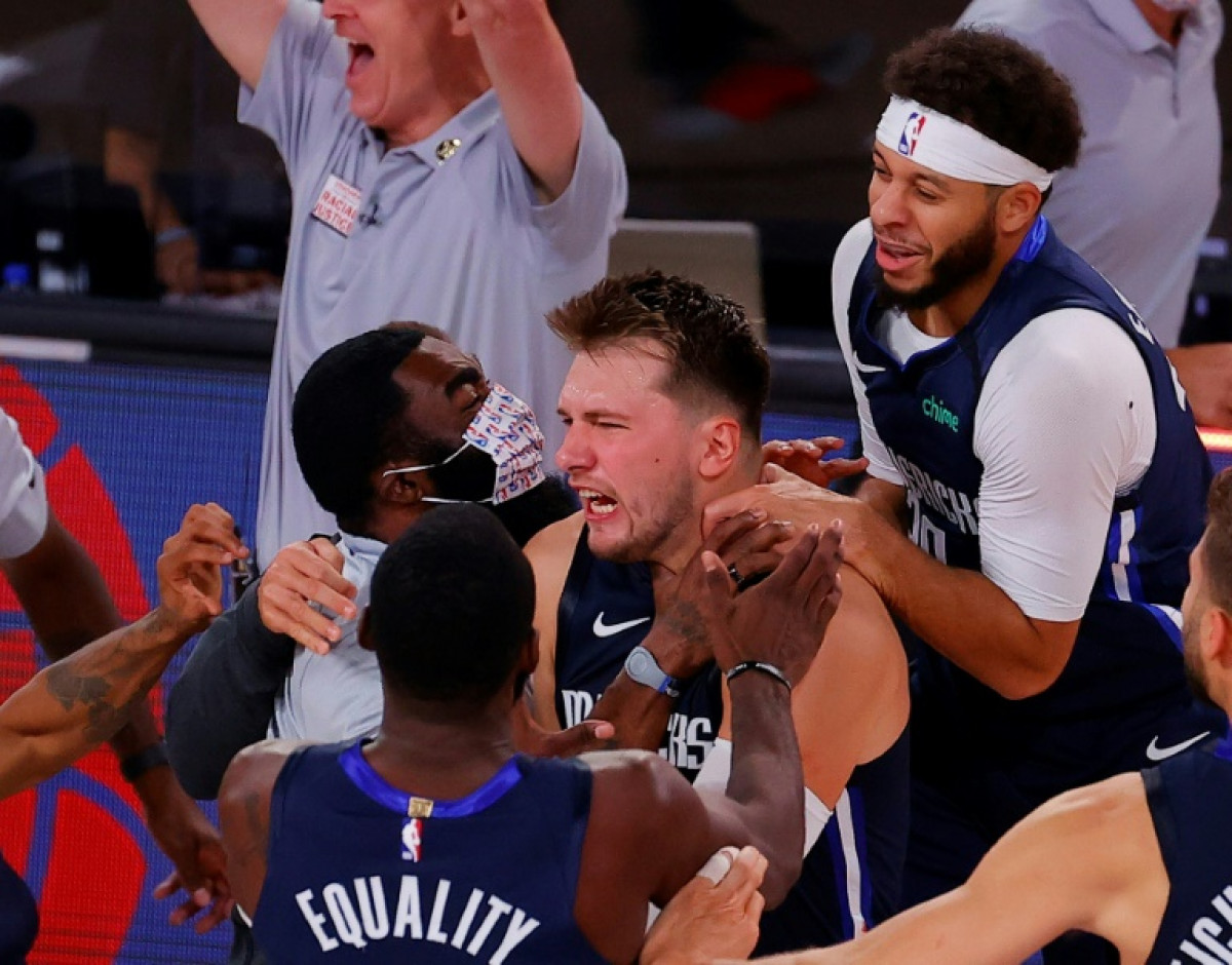 Bangkok Post - Doncic nails epic buzzer-beater as Celtics, Raptors set ...