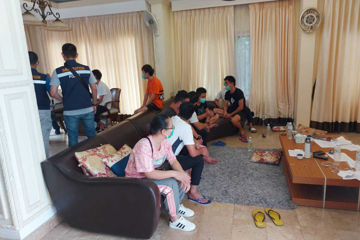 Bangkok Post - 19 Chinese held in Chiang Mai for illegal entry