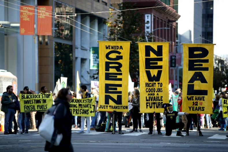 Speaking fillers. See a gap in. Gap analysis. Gap filler. напиши подходящие прилагательные английский язык.