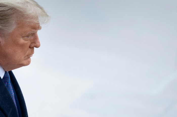 Trump emerges from election gloom to hold rare work meeting