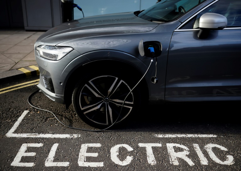 Switch to electric vehicles could 'end oil era': analysis