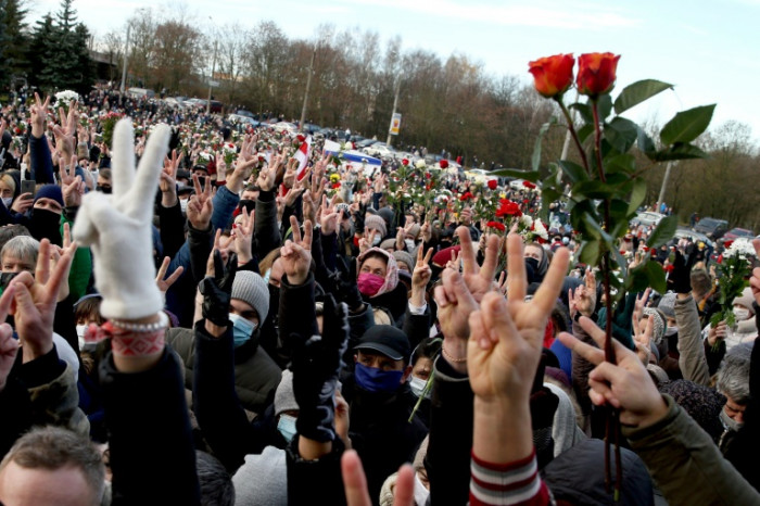 Bangkok Post - Thousands march in Belarus opposition rally in Minsk