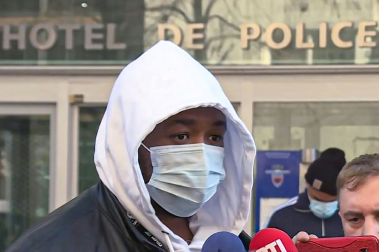Music producer Michel Zecler was beaten by police for several minutes, a video shows Music producer Michel Zecler was beaten by police for several minutes, a video shows