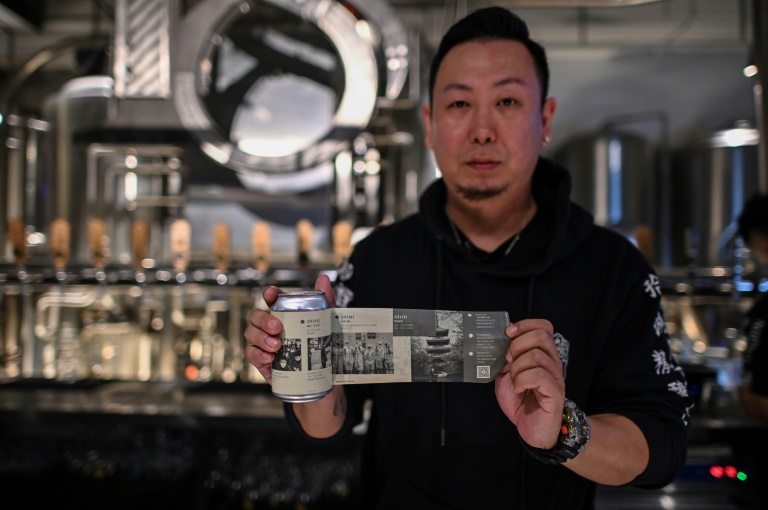 Brewer Wang Fan commemorates the turbulent period of the coronavirus outbreak in the Chinese city Wuhan through his craft beer. (Photo: AFP) Brewer Wang Fan commemorates the turbulent period of the coronavirus outbreak in the Chinese city Wuhan through his craft beer. (Photo: AFP)