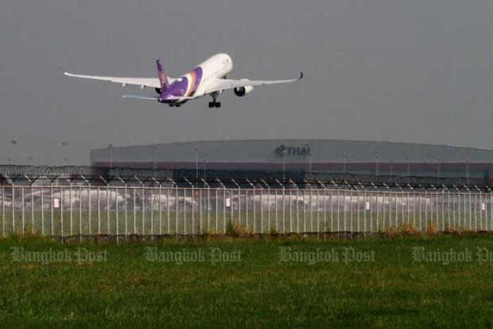 Bug spread delays Thai Airways flight reboot plan