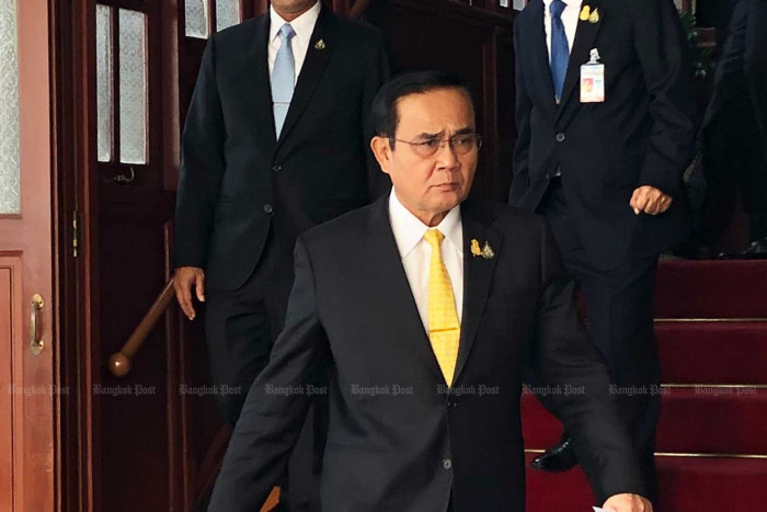 Bangkok Post - PM orders crackdown on gambling dens
