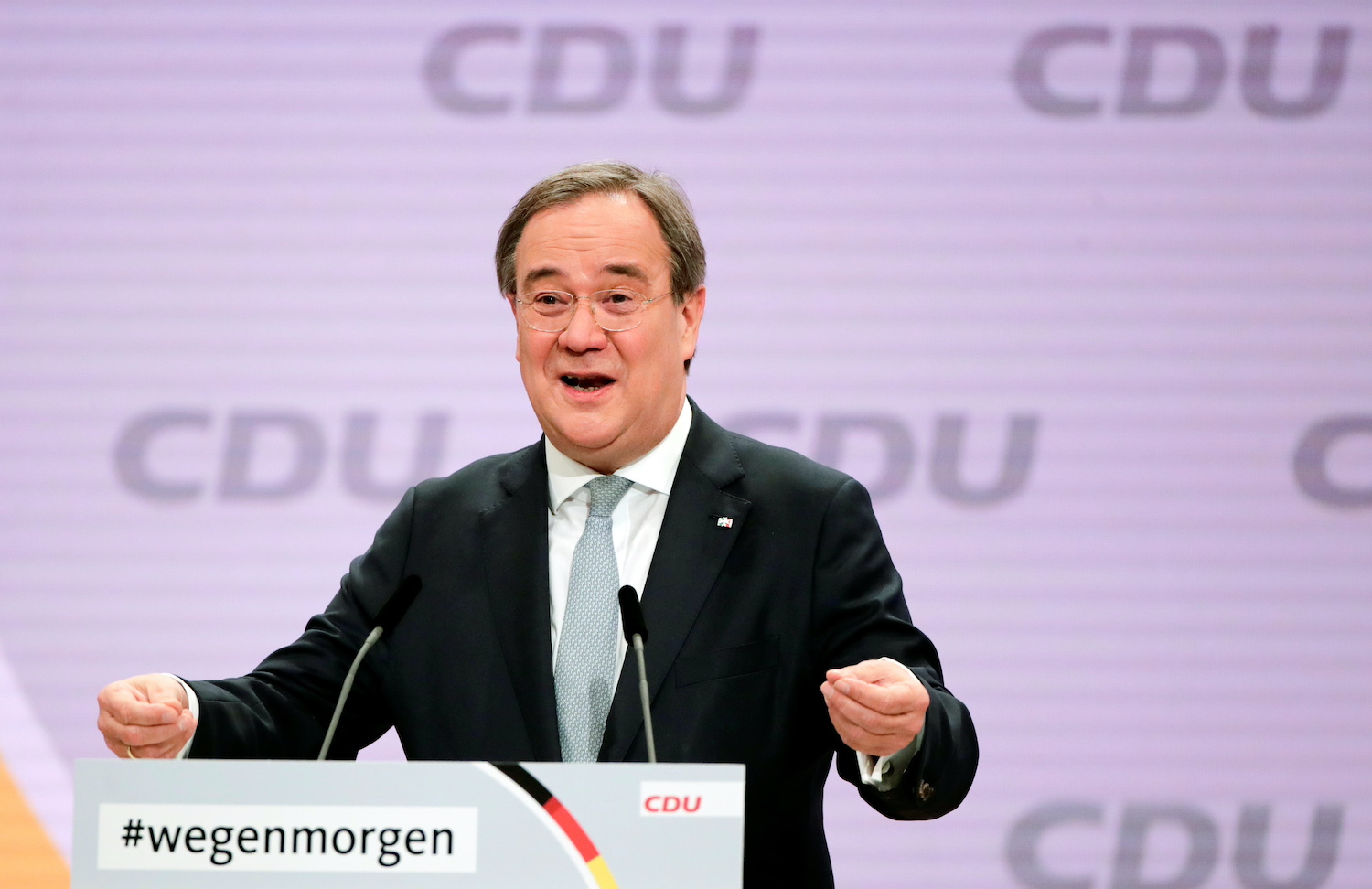 Merkel's party picks centrist successor