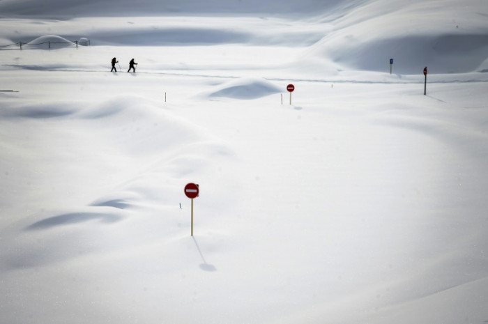 Franco-Swiss cold war over ski car park - Vimarsana News