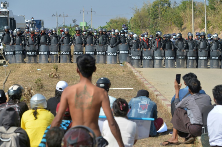 Myanmar: Soldiers Fire at Crowds of Protesters