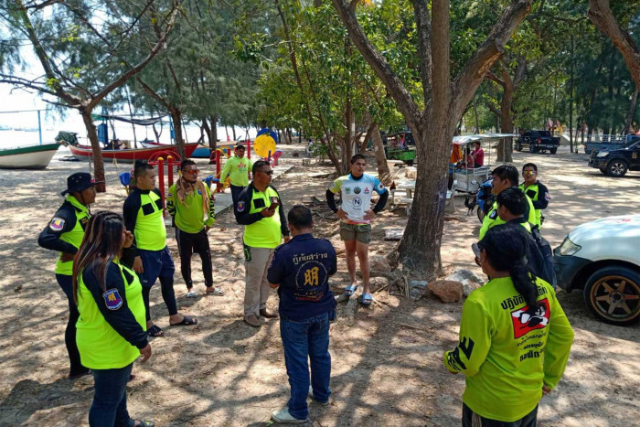 Five rescued, four missing as trawler sinks - Vimarsana News