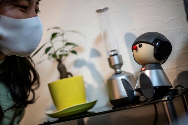 Nami Hamaura says she feels less lonely working from home thanks to her singing companion Charlie, a Japanese robot Nami Hamaura says she feels less lonely working from home thanks to her singing companion Charlie, a Japanese robot
